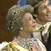 C:\Users\Paul\Pictures\Mr Rogers\queen mumsibell 1505.jpg